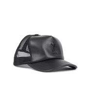 Load image into Gallery viewer, Trucker Hat Black