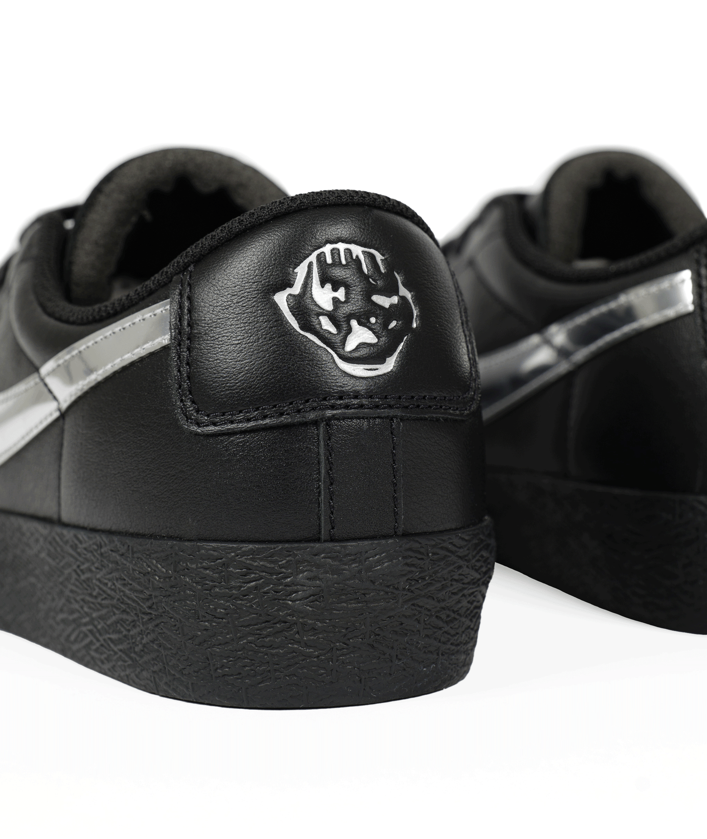 DANCER Nike SB QS Blazer Low Black/Mirror