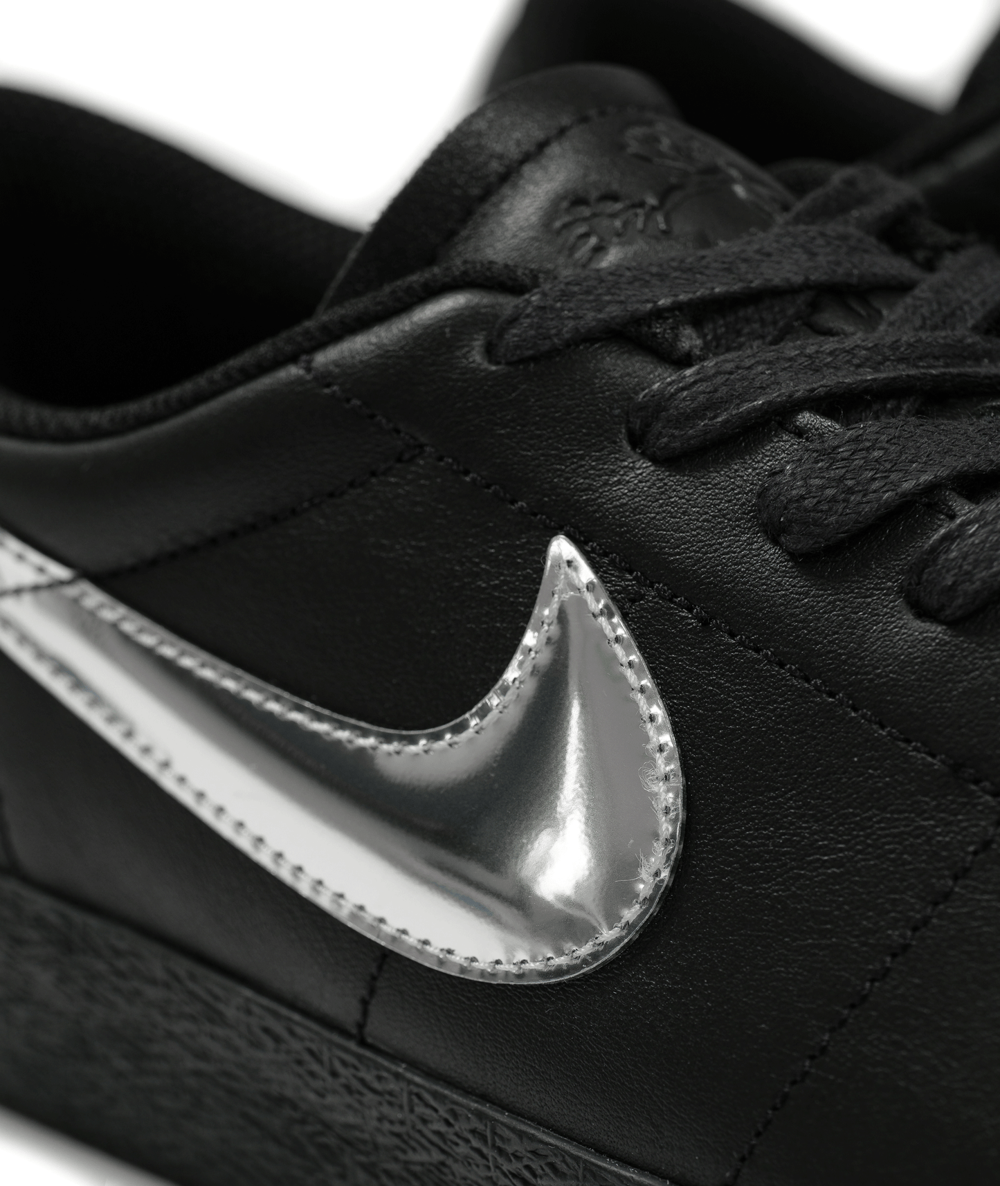 DANCER Nike SB QS Blazer Low Black/Mirror